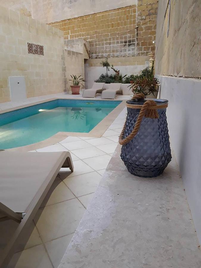 Għarb Mood Farmhouse B&B מראה חיצוני תמונה