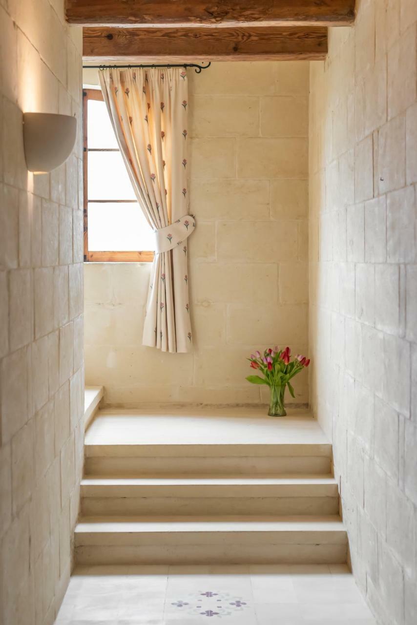 Għarb Mood Farmhouse B&B מראה חיצוני תמונה